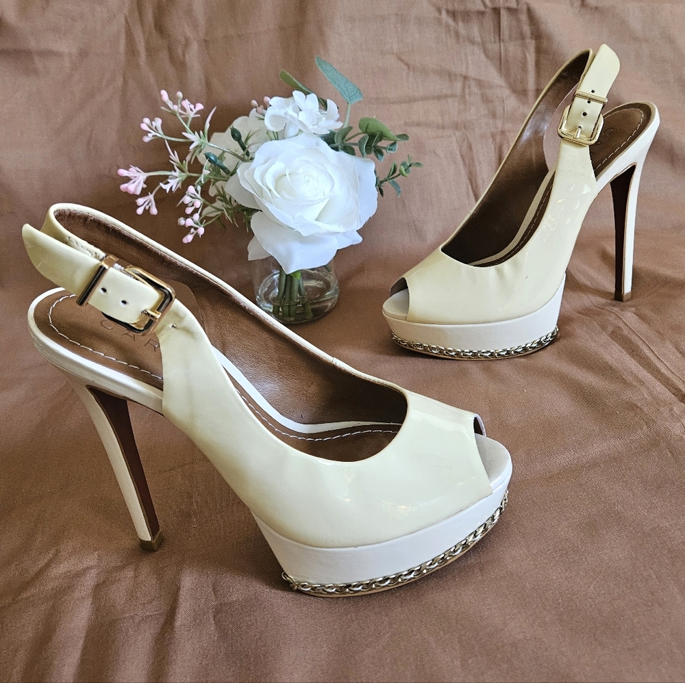 NDS Carrano Slingback Ivory Patent Leather Heels Size 5.5 US